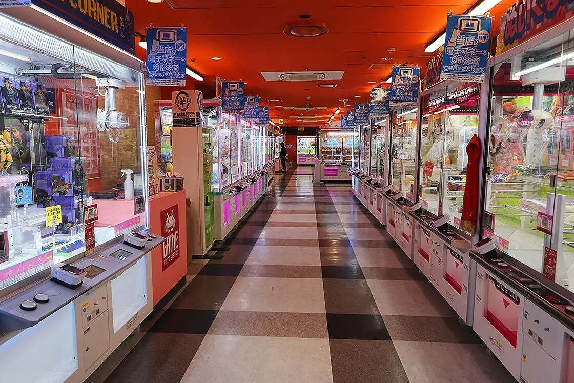 Rows of Crane Game machines