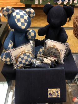 2 10月3・4日　羽生市物産展（藍染製品）